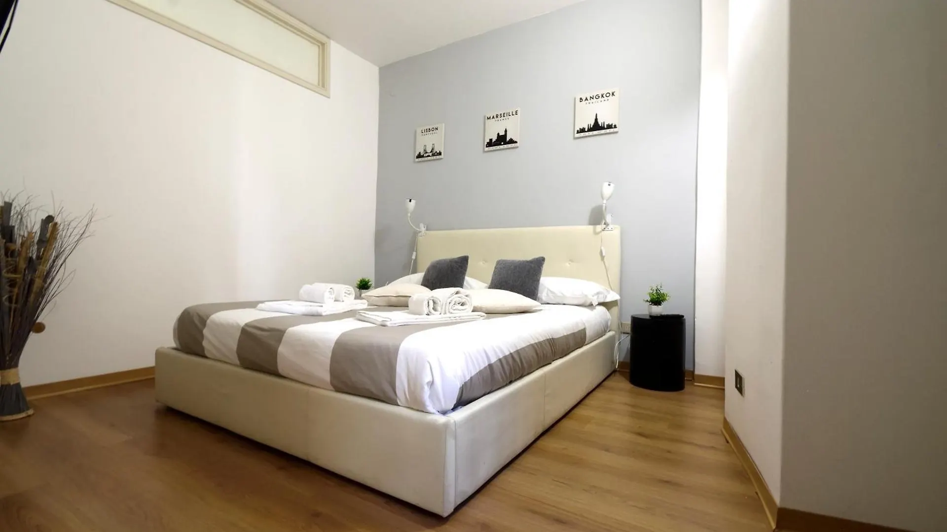 La Casa Di Carta In Piazza Stesicoro Lägenhet Catania
