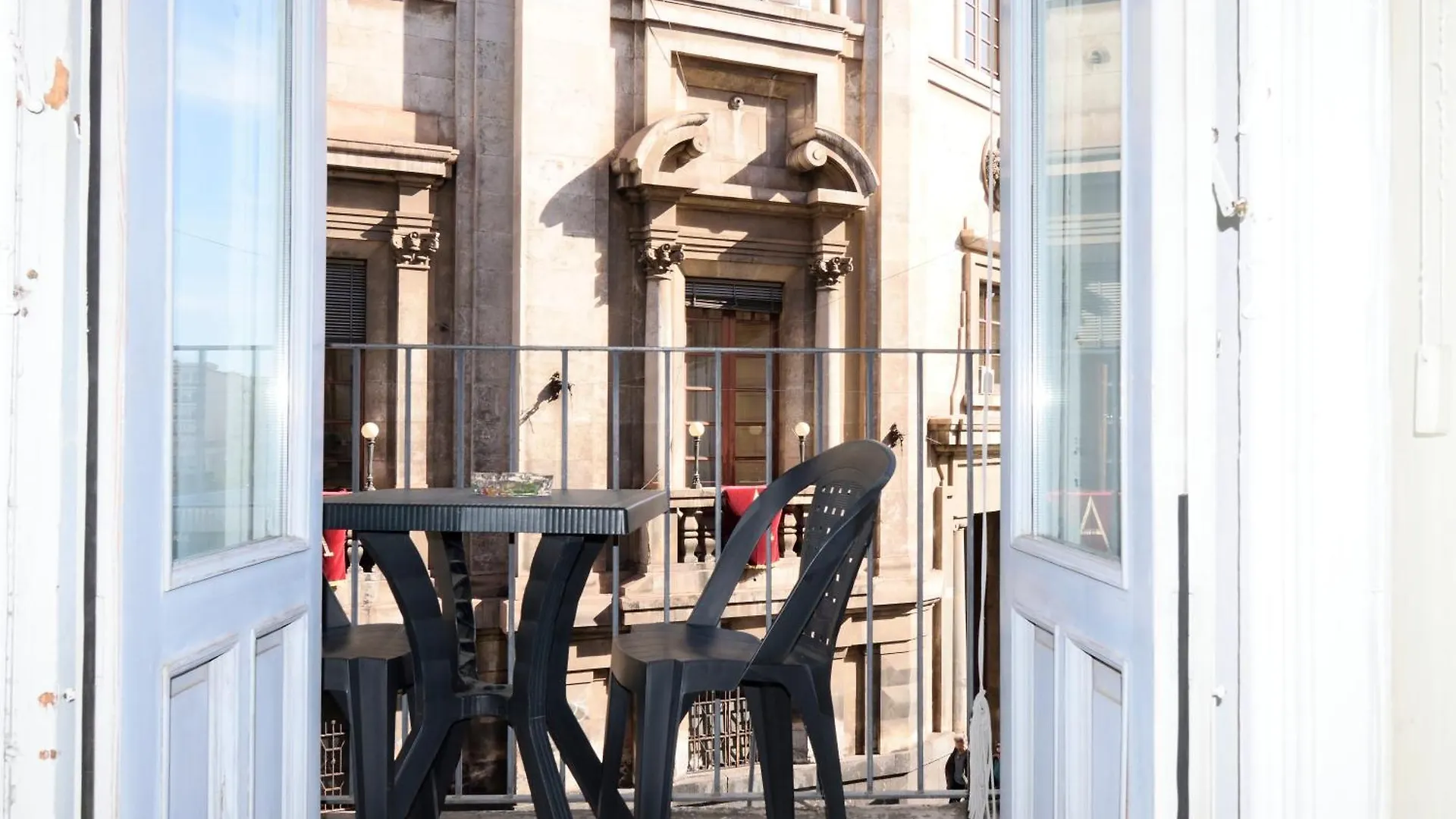 La Casa Di Carta In Piazza Stesicoro Lägenhet Catania Italien