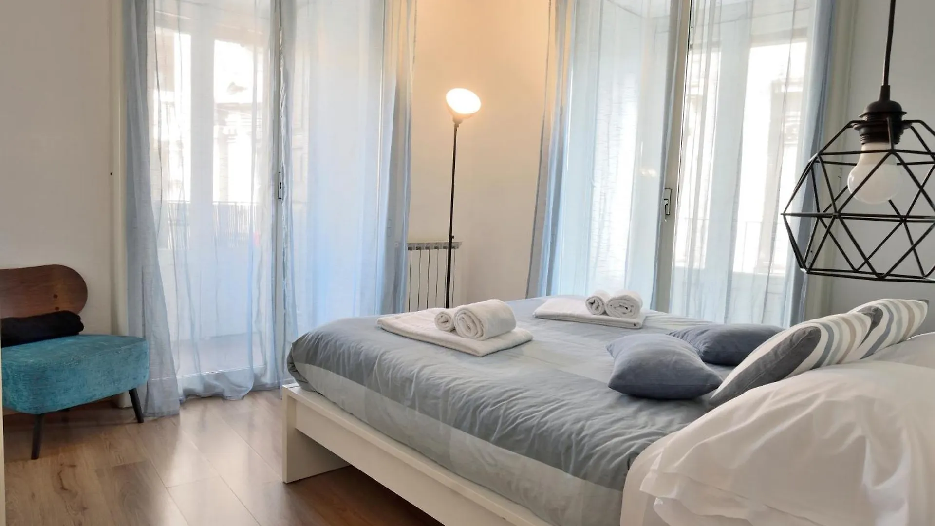 Apartamento La Casa Di Carta In Piazza Stesicoro CTA Italia