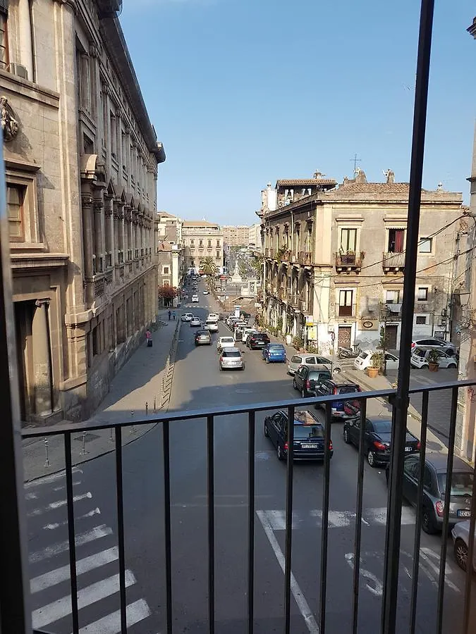 Apartamento La Casa Di Carta In Piazza Stesicoro CTA